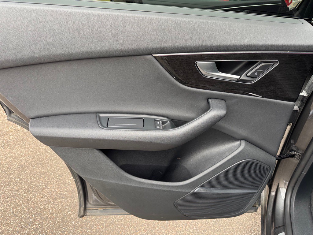 2019 Audi Q8 Image 24