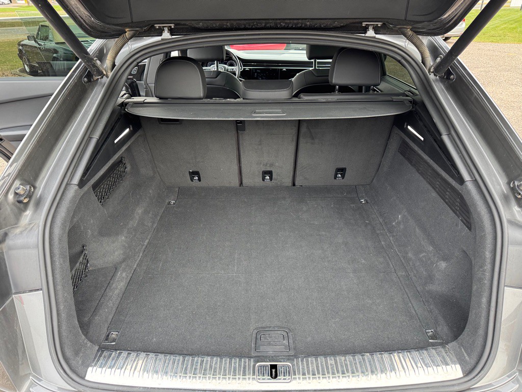 2019 Audi Q8 Image 25