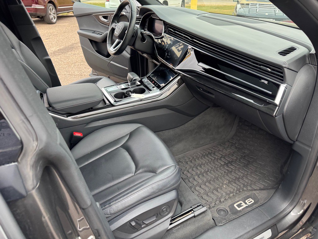 2019 Audi Q8 Image 32