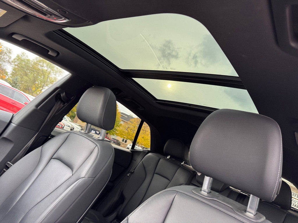 2019 Audi Q8 Image 38