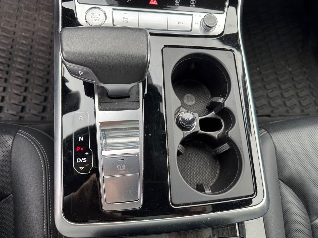 2019 Audi Q8 Image 40