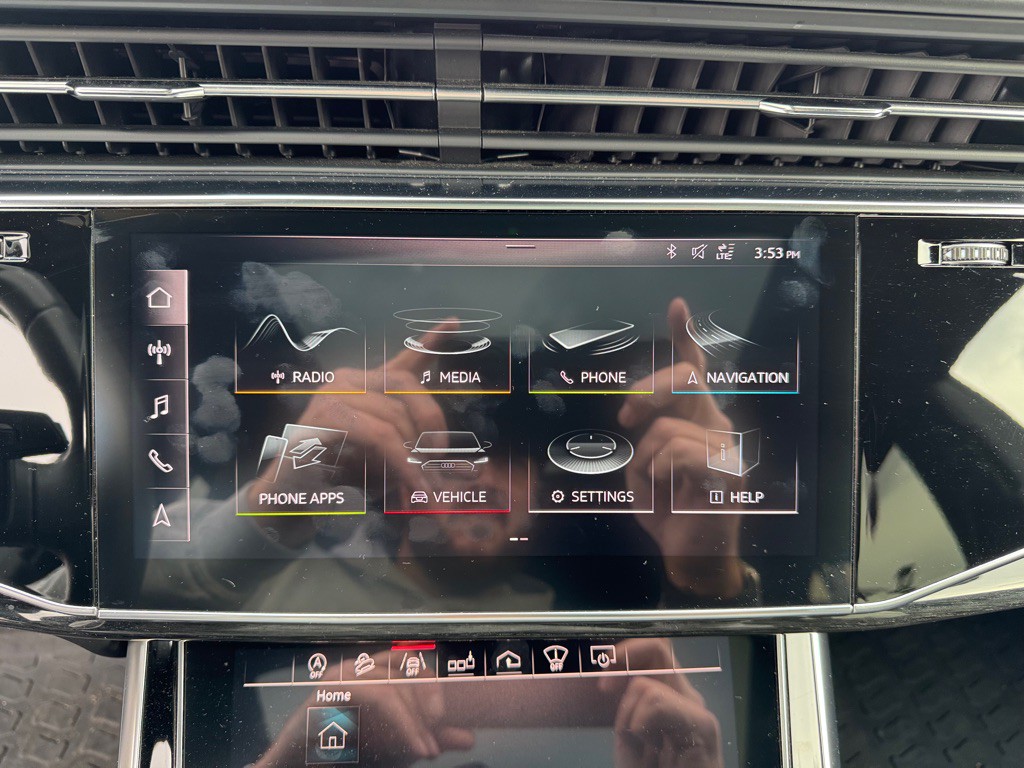 2019 Audi Q8 Image 42