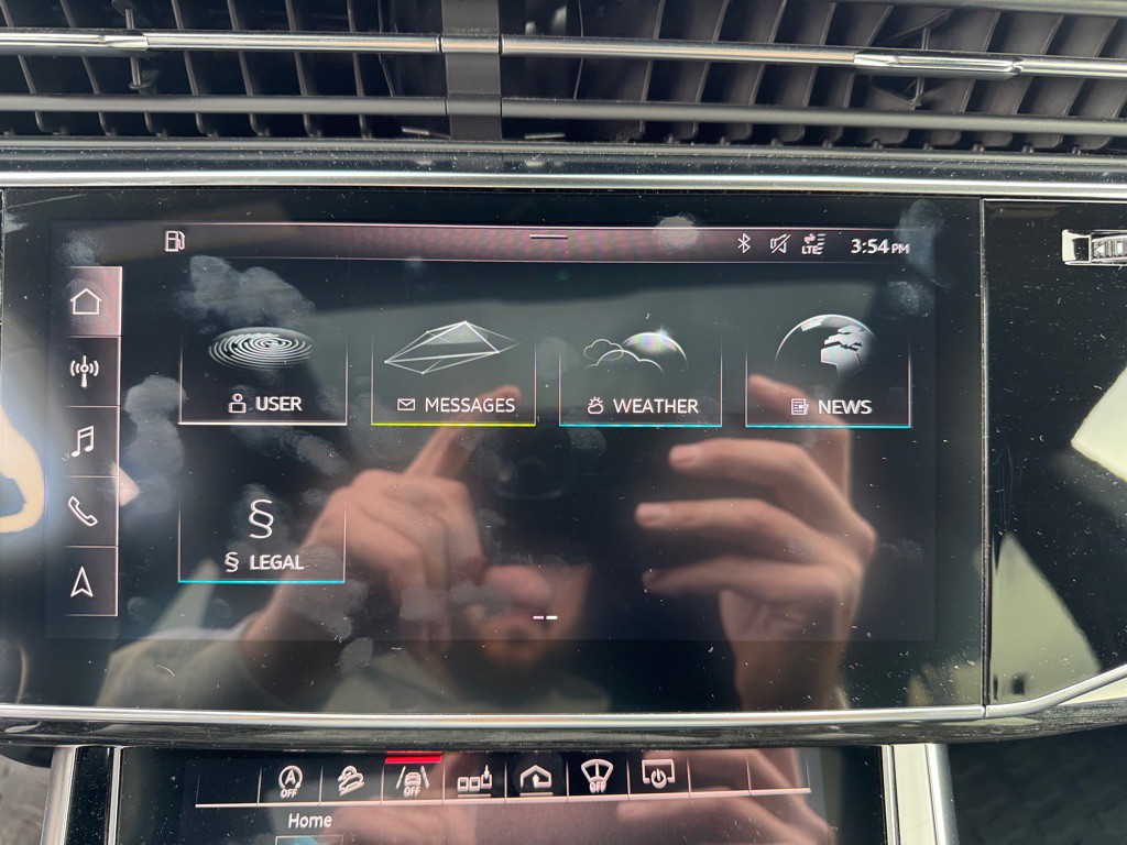 2019 Audi Q8 Image 43