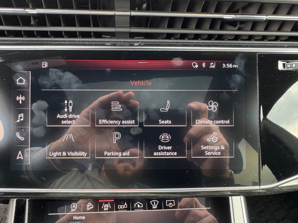 2019 Audi Q8 Image 49