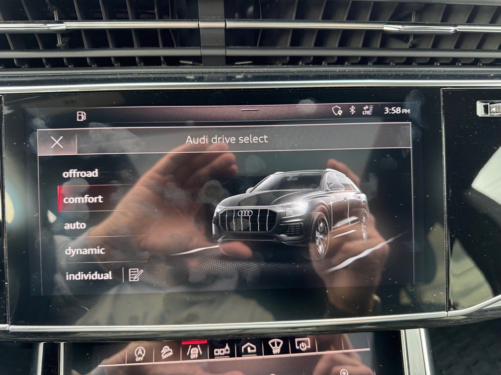 2019 Audi Q8 Image 55