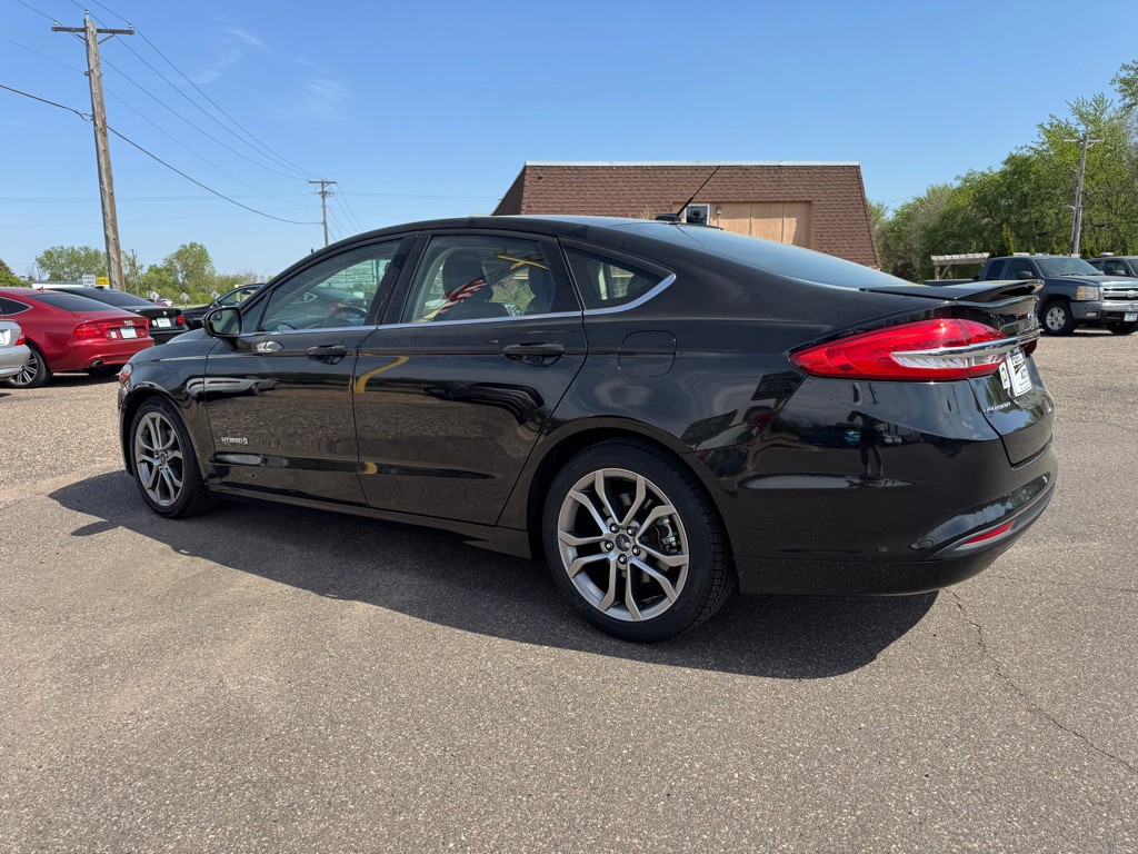 2017 Ford Fusion Image 10