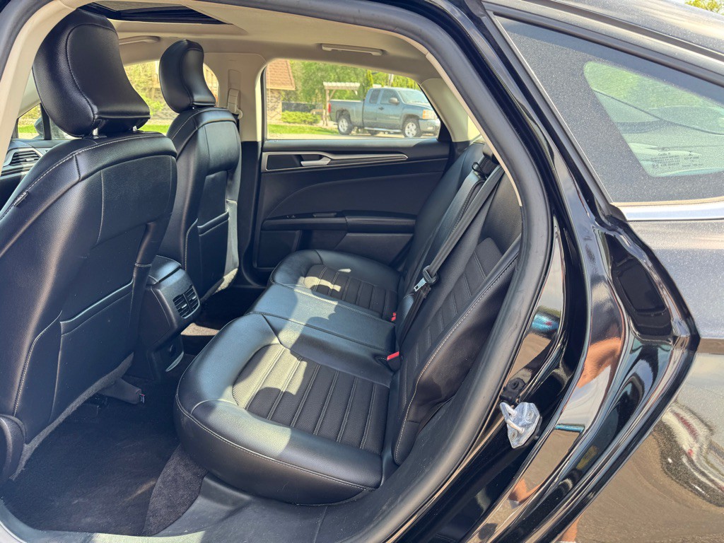 2017 Ford Fusion Image 25