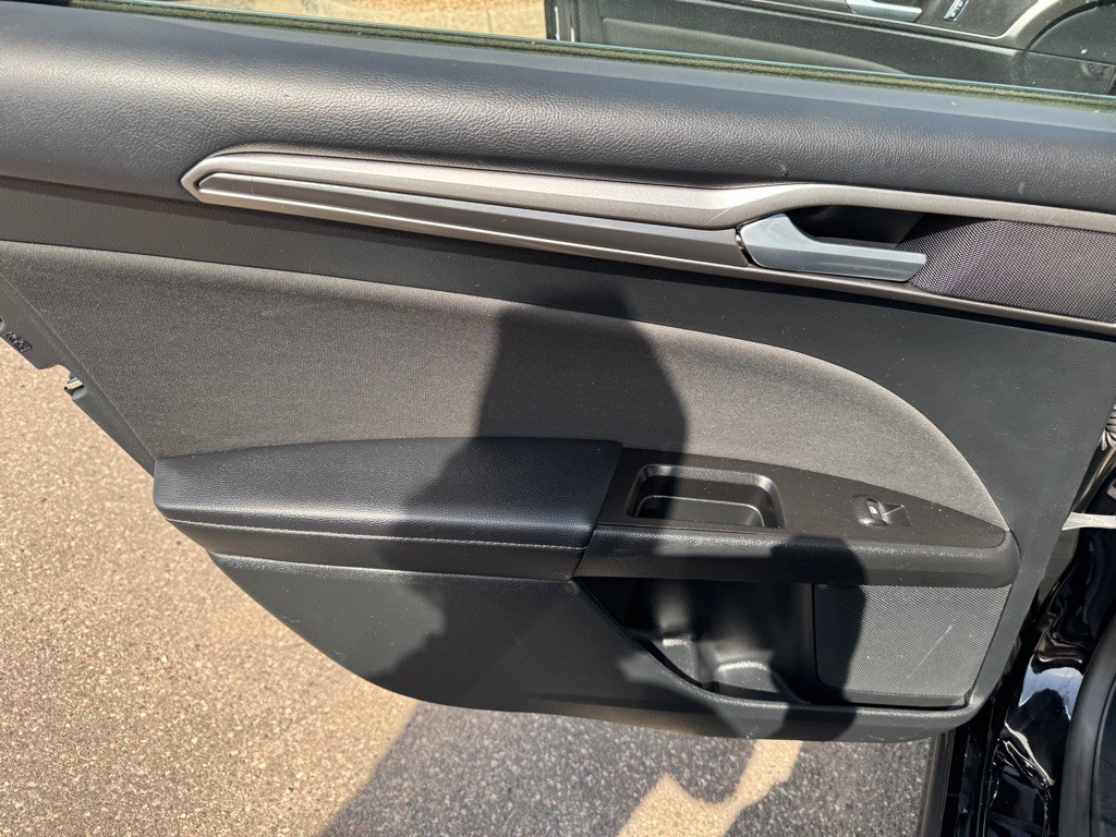 2017 Ford Fusion Image 27