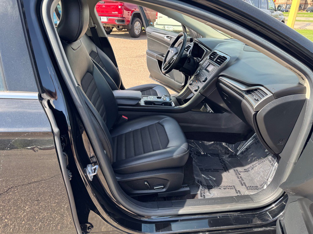 2017 Ford Fusion Image 31