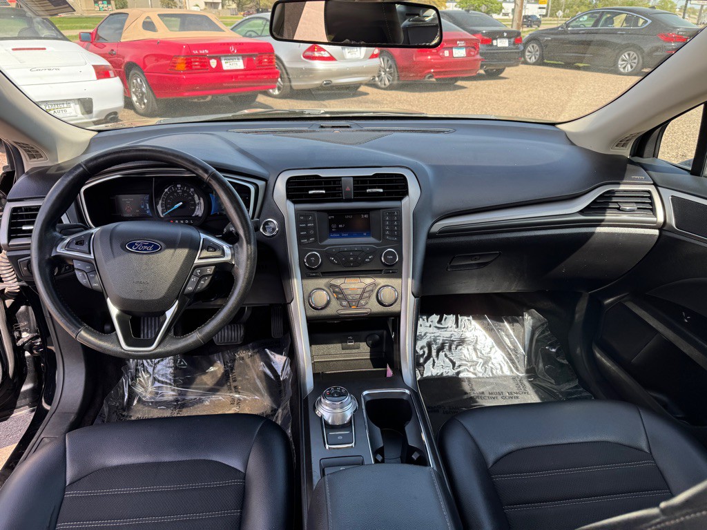 2017 Ford Fusion Image 35