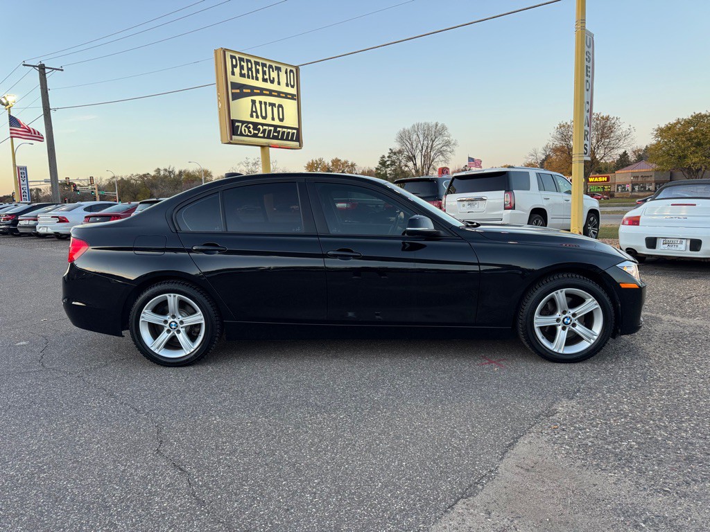 2015 BMW 3 Series Image 3