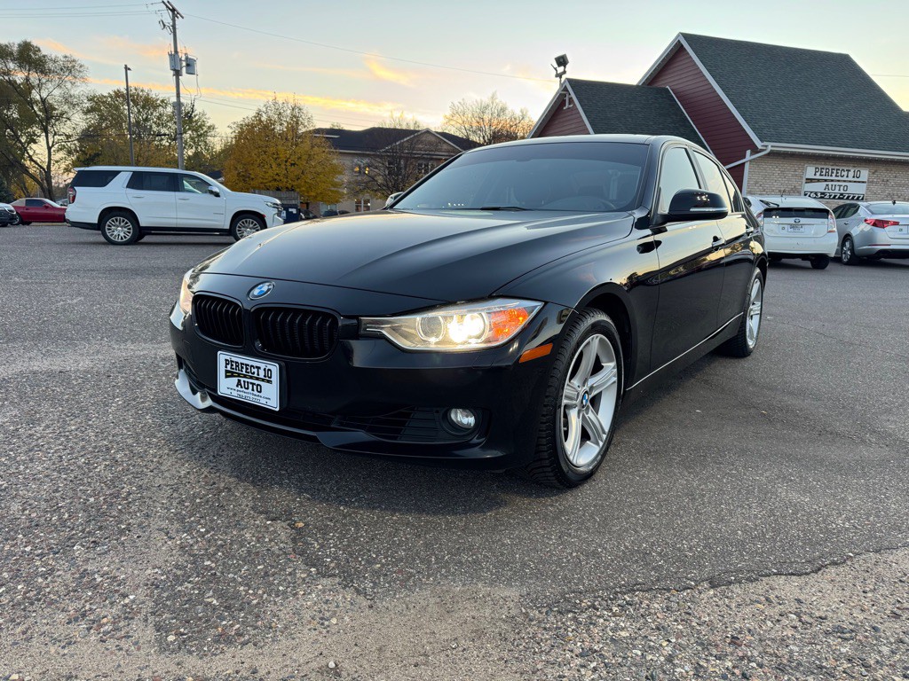 2015 BMW 3 Series Image 11