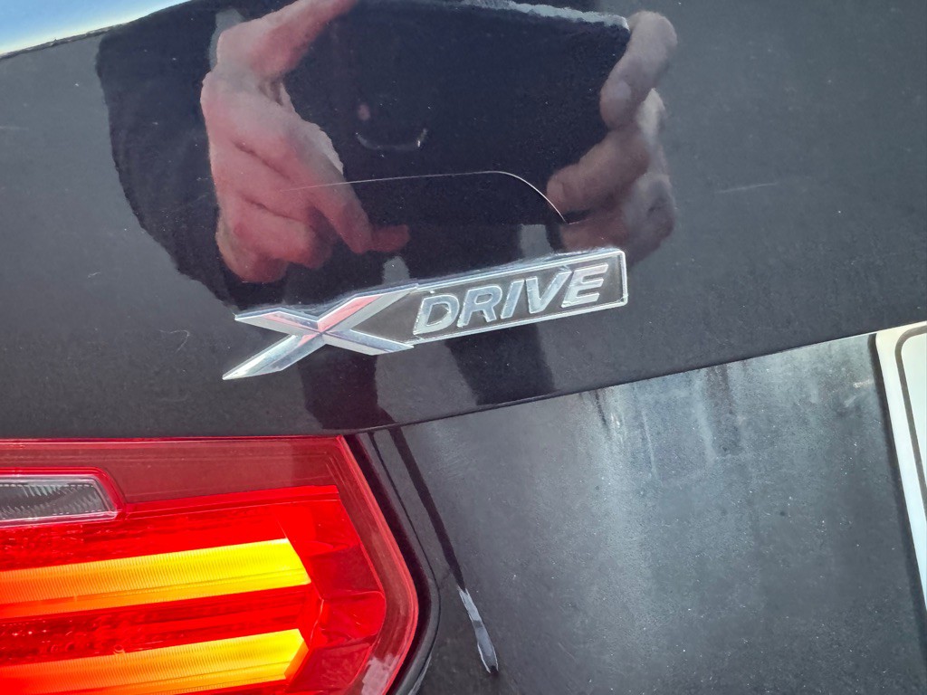 2015 BMW 3 Series Image 15