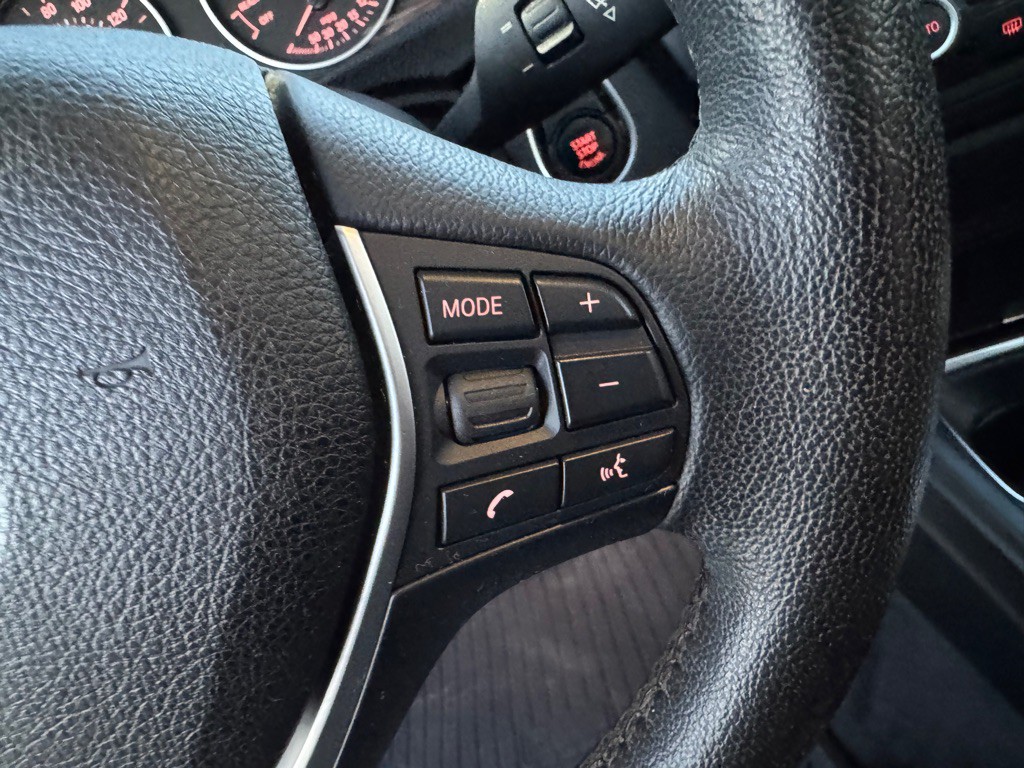 2015 BMW 3 Series Image 44