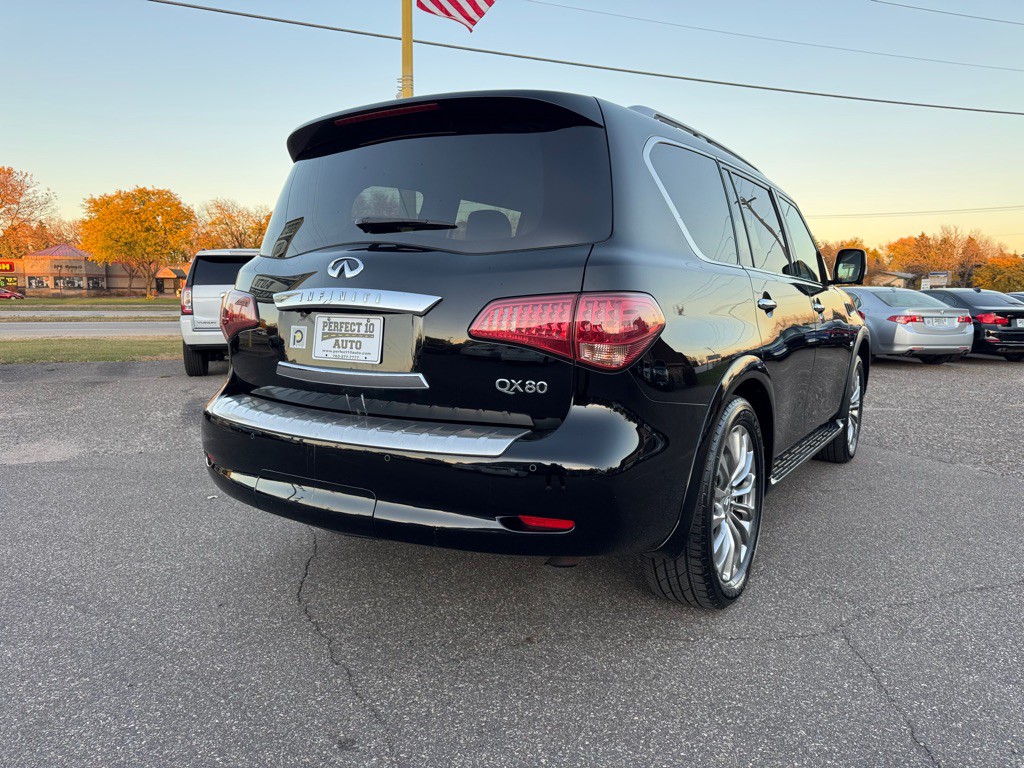 2015 INFINITI QX80 Image 5