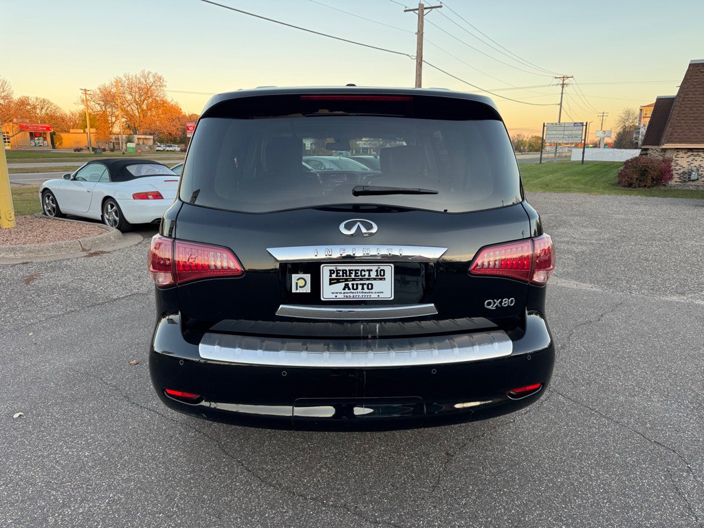 2015 INFINITI QX80 Image 6