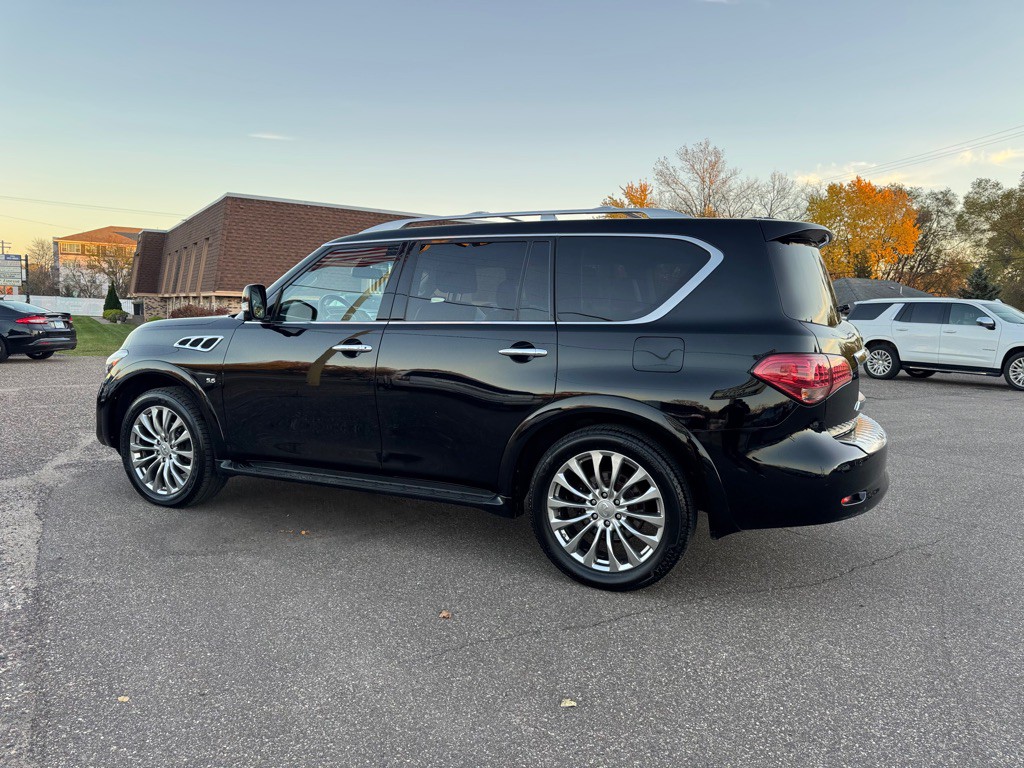 2015 INFINITI QX80 Image 8