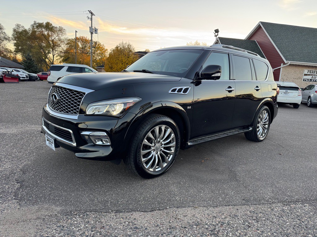 2015 INFINITI QX80 Image 10