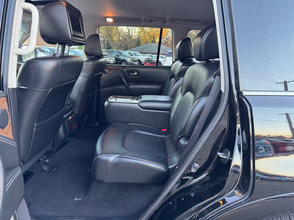 2015 INFINITI QX80 Image 22