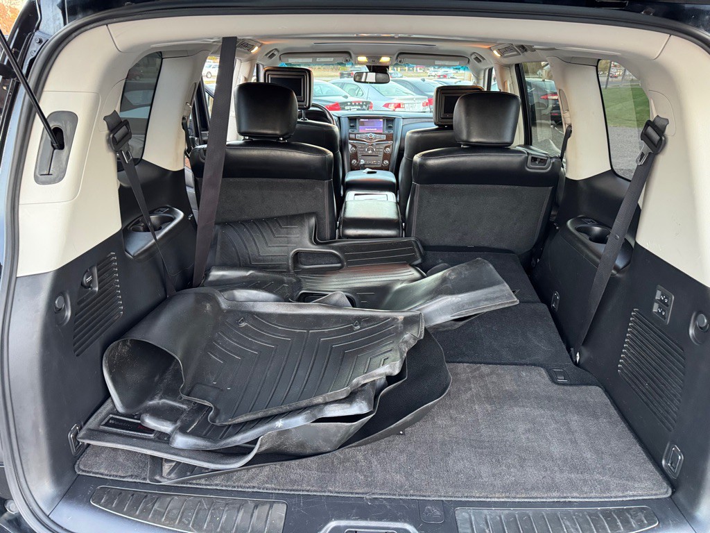 2015 INFINITI QX80 Image 27