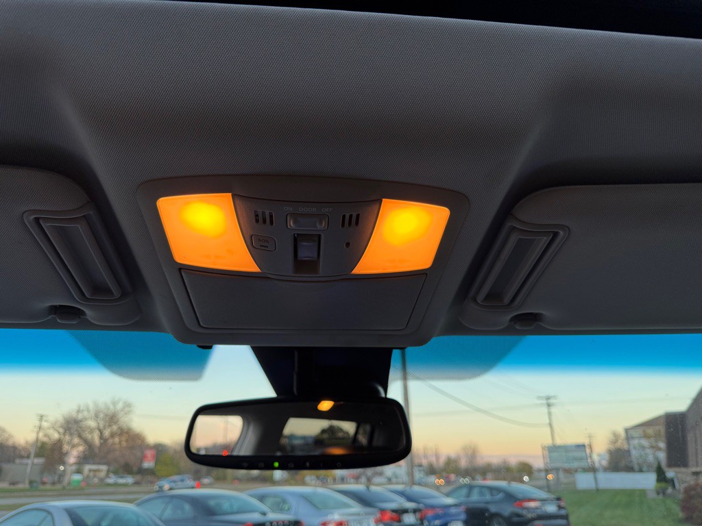 2015 INFINITI QX80 Image 49