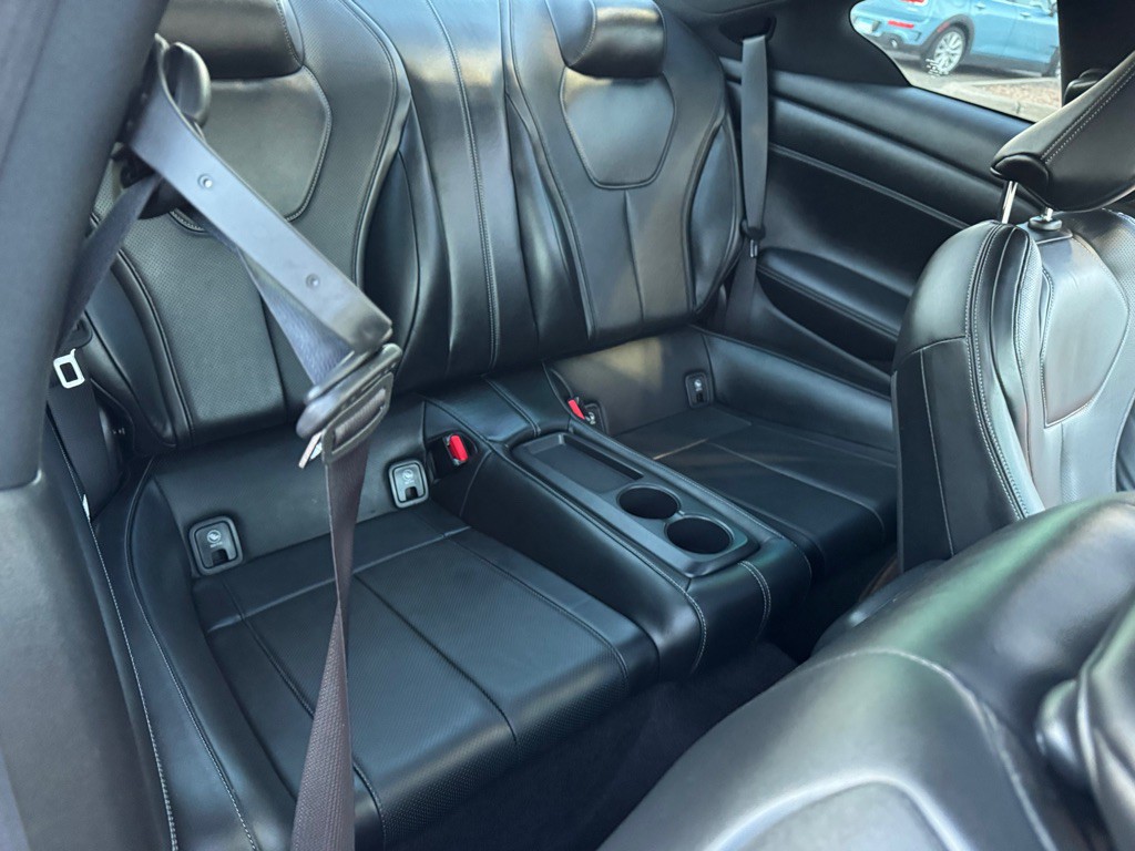 2017 INFINITI Q60 Image 30