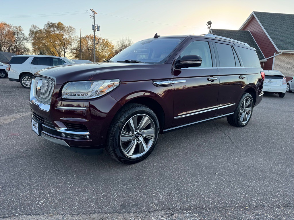 2019 Lincoln Navigator Image 10
