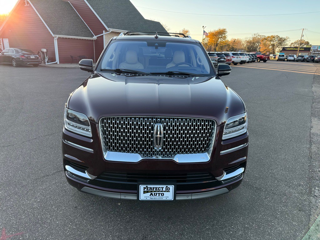 2019 Lincoln Navigator Image 12