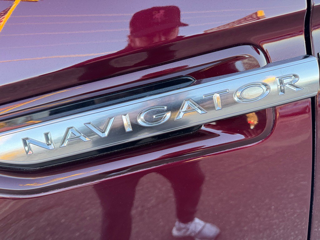 2019 Lincoln Navigator Image 14