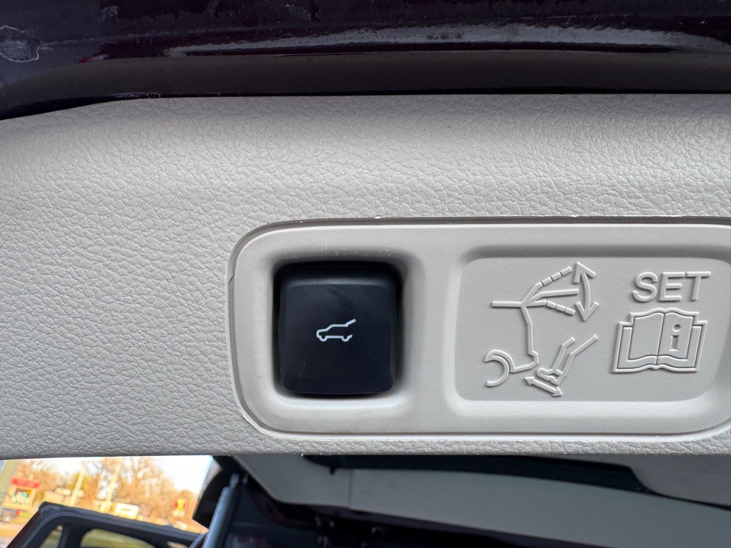 2019 Lincoln Navigator Image 28