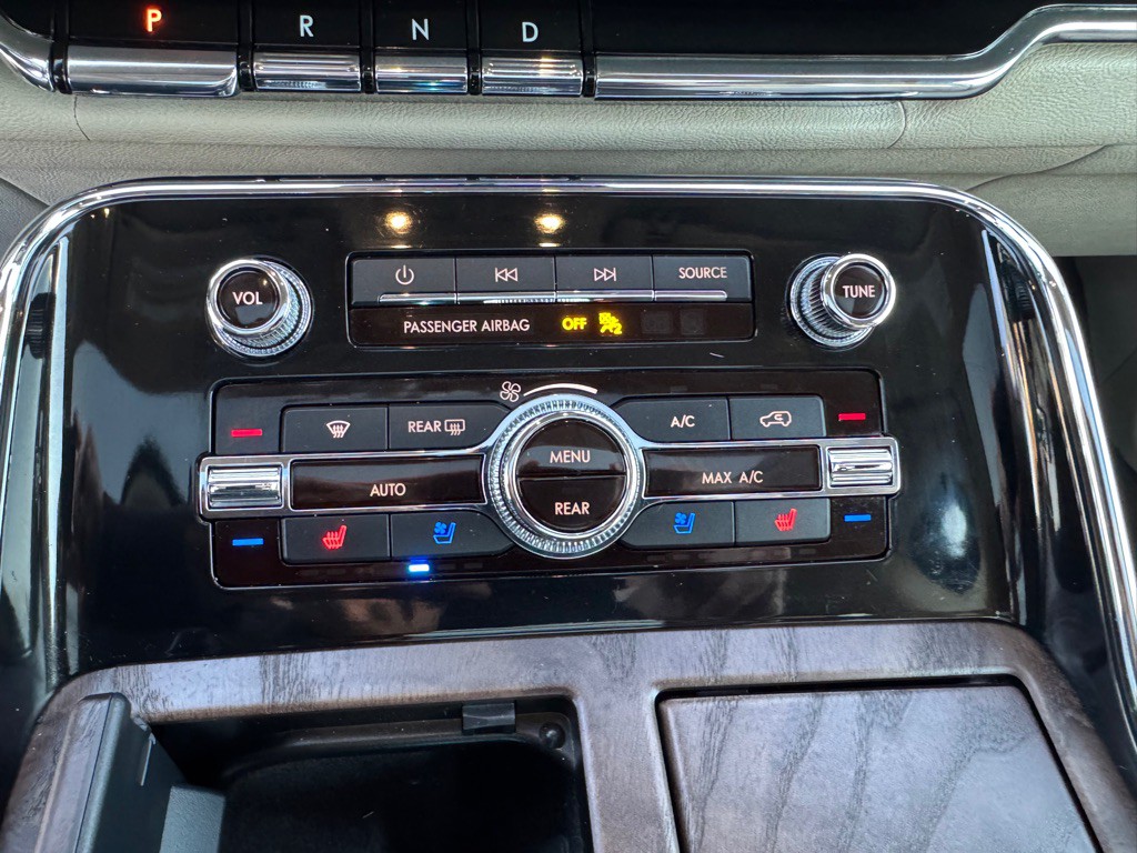 2019 Lincoln Navigator Image 46