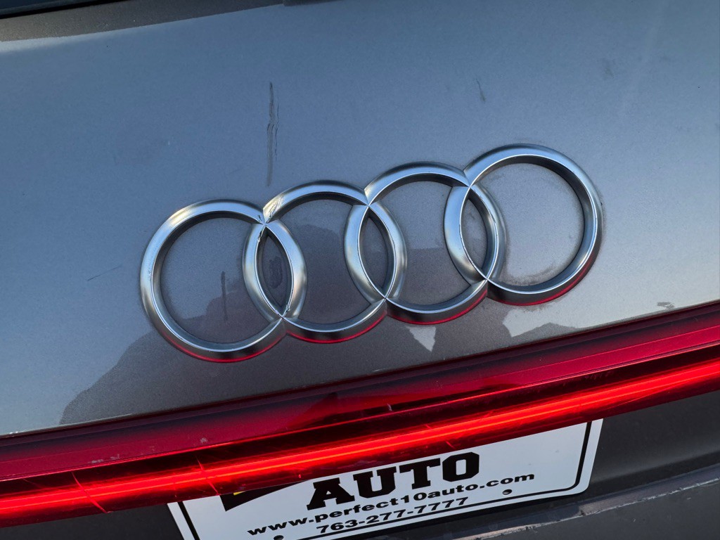 2019 Audi E-tron Image 13