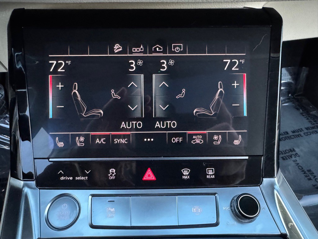 2019 Audi E-tron Image 42