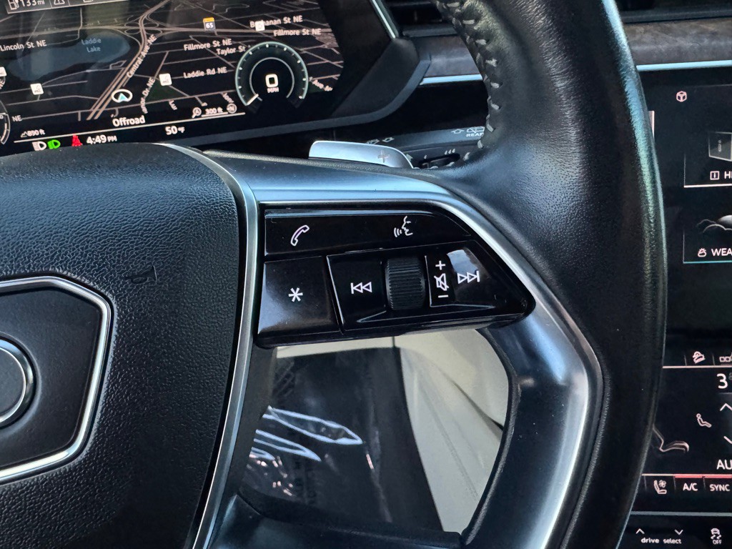 2019 Audi E-tron Image 66