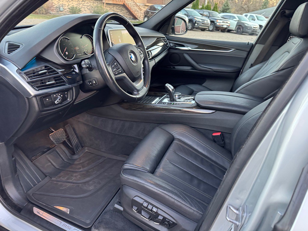 2018 BMW X5 Image 16