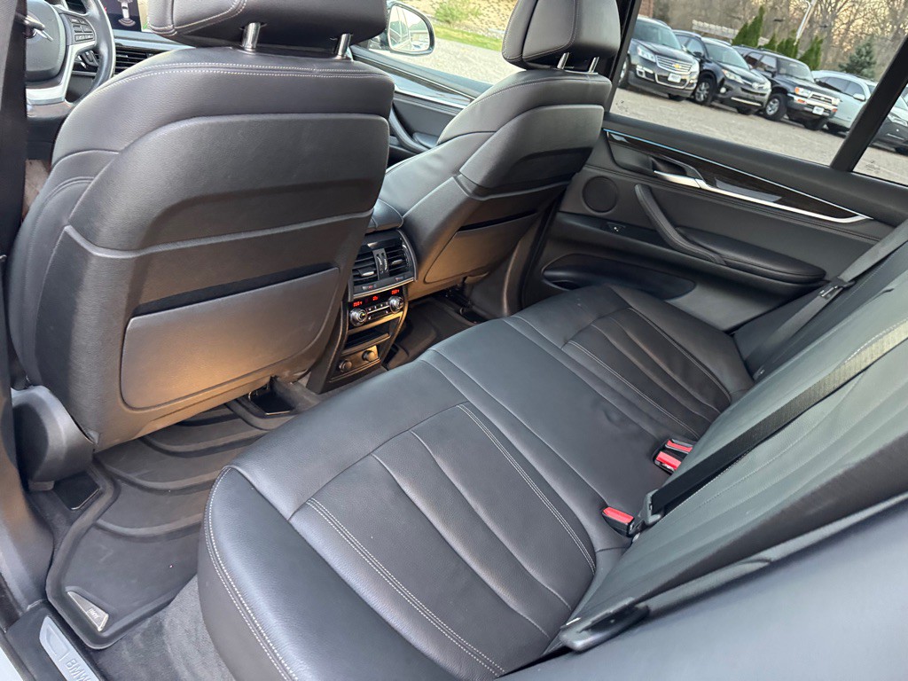 2018 BMW X5 Image 21