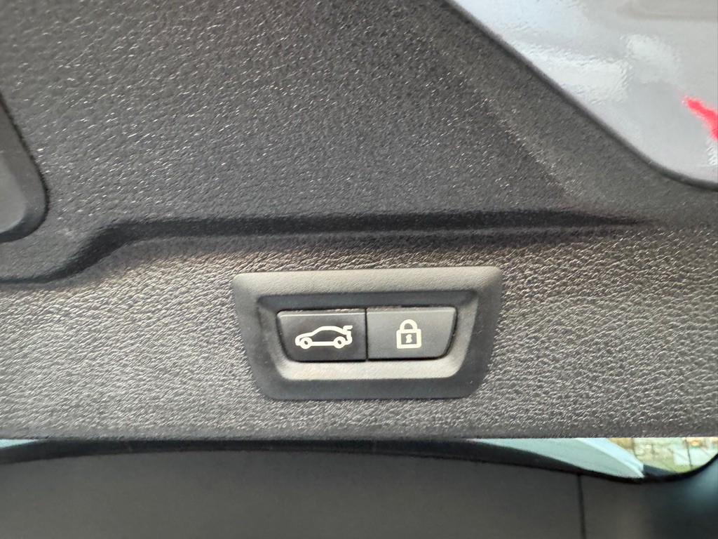 2018 BMW X5 Image 25