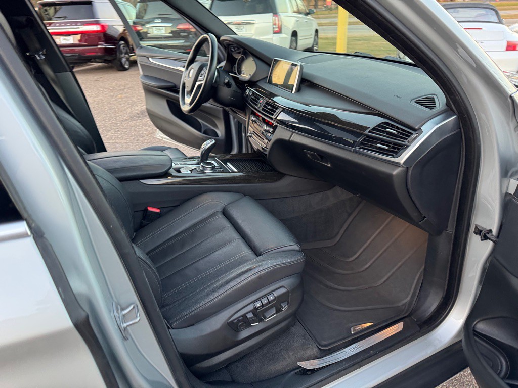 2018 BMW X5 Image 30