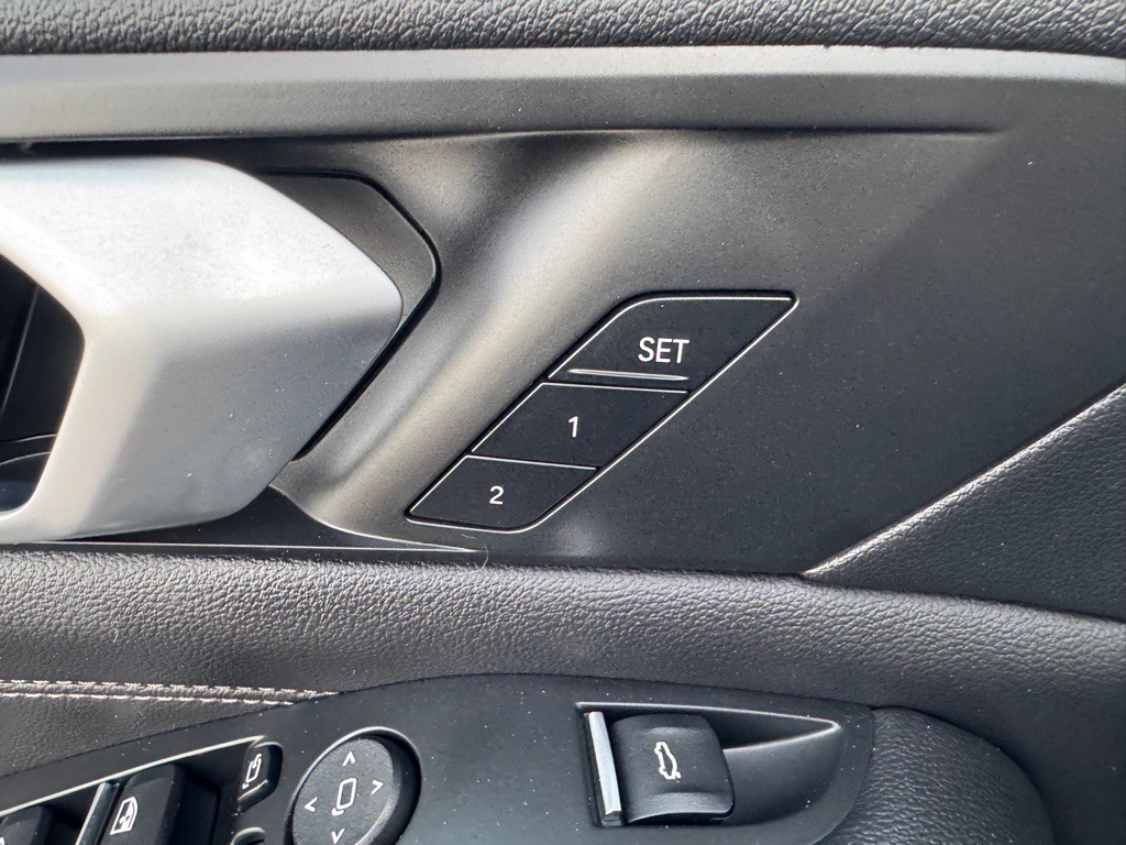 2020 BMW X5 Image 21