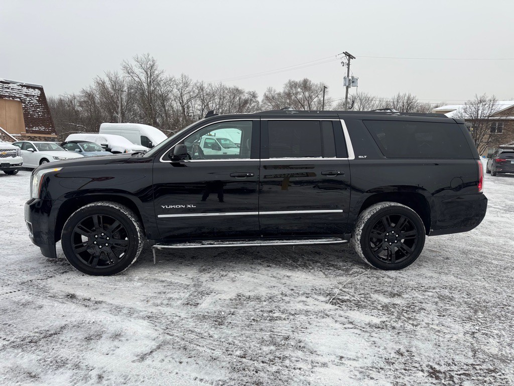 2017 GMC Yukon Image 9