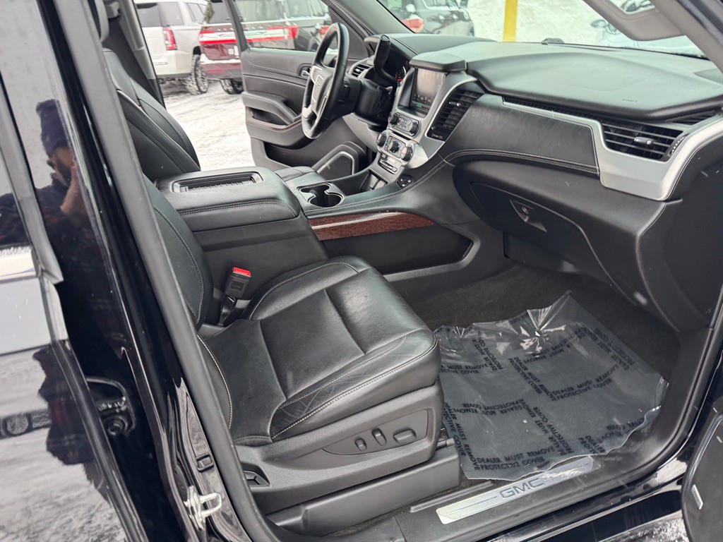 2017 GMC Yukon Image 35