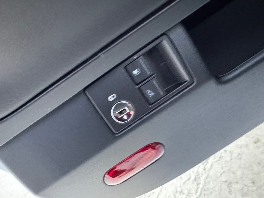 2009 Volkswagen Beetle Image 20