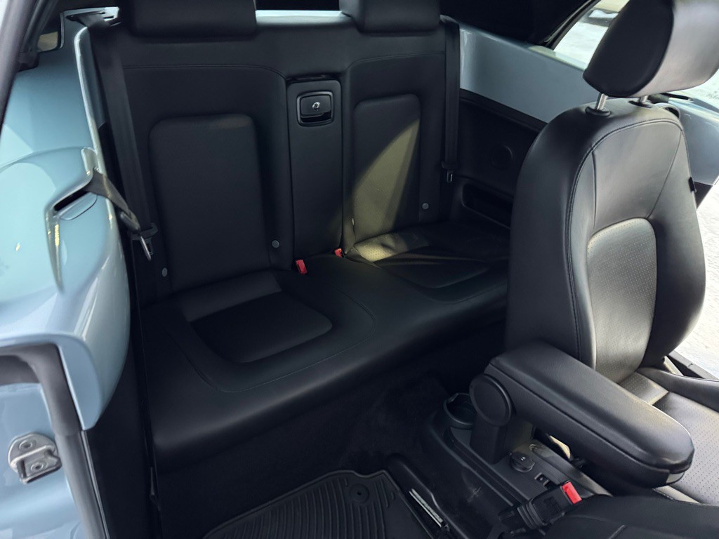 2009 Volkswagen Beetle Image 26