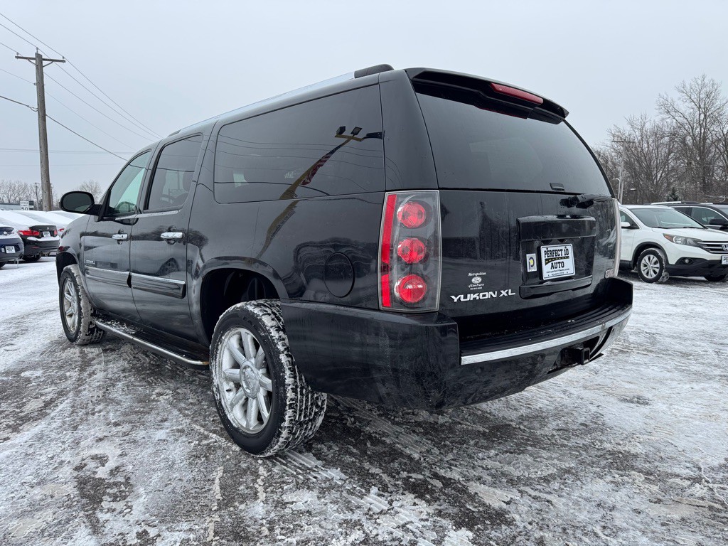 2008 GMC Yukon Image 7