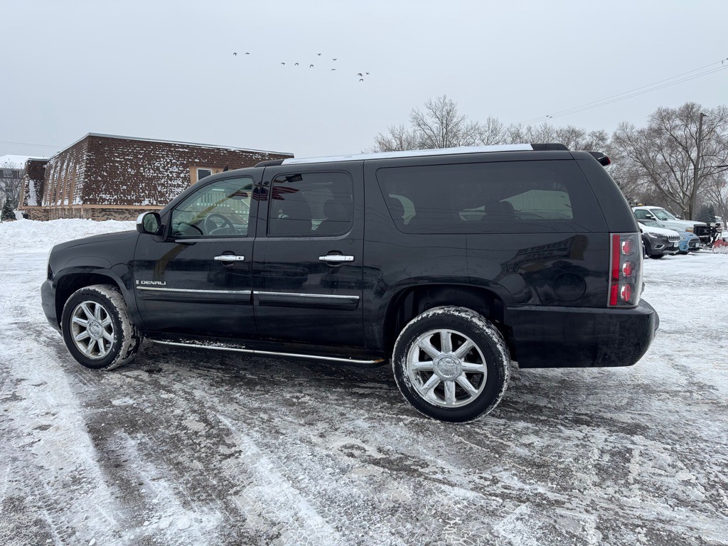 2008 GMC Yukon Image 8