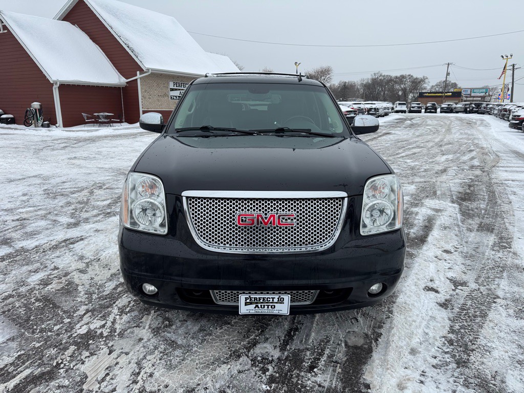 2008 GMC Yukon Image 12