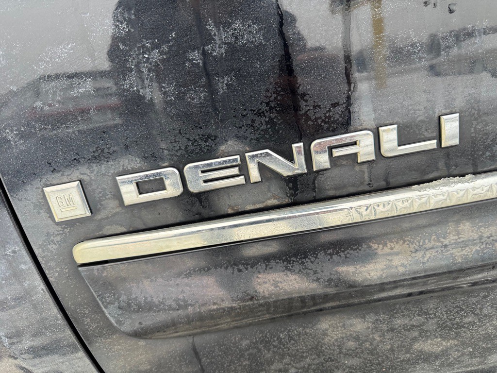 2008 GMC Yukon Image 15