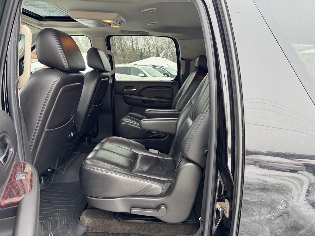 2008 GMC Yukon Image 22