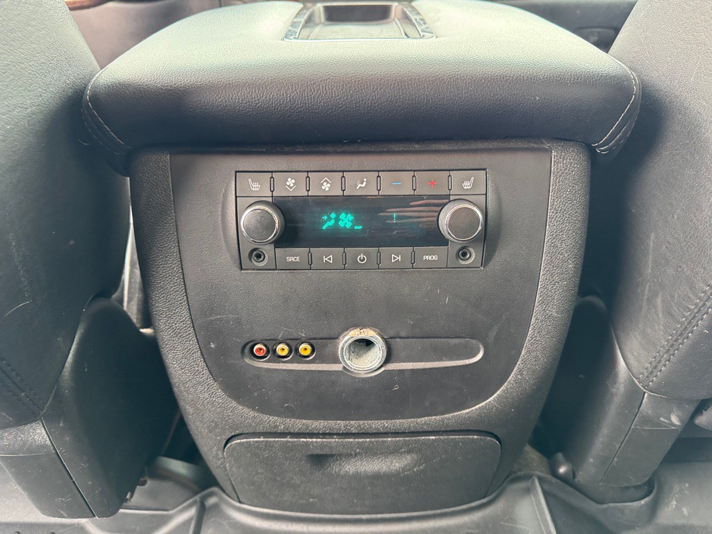 2008 GMC Yukon Image 34