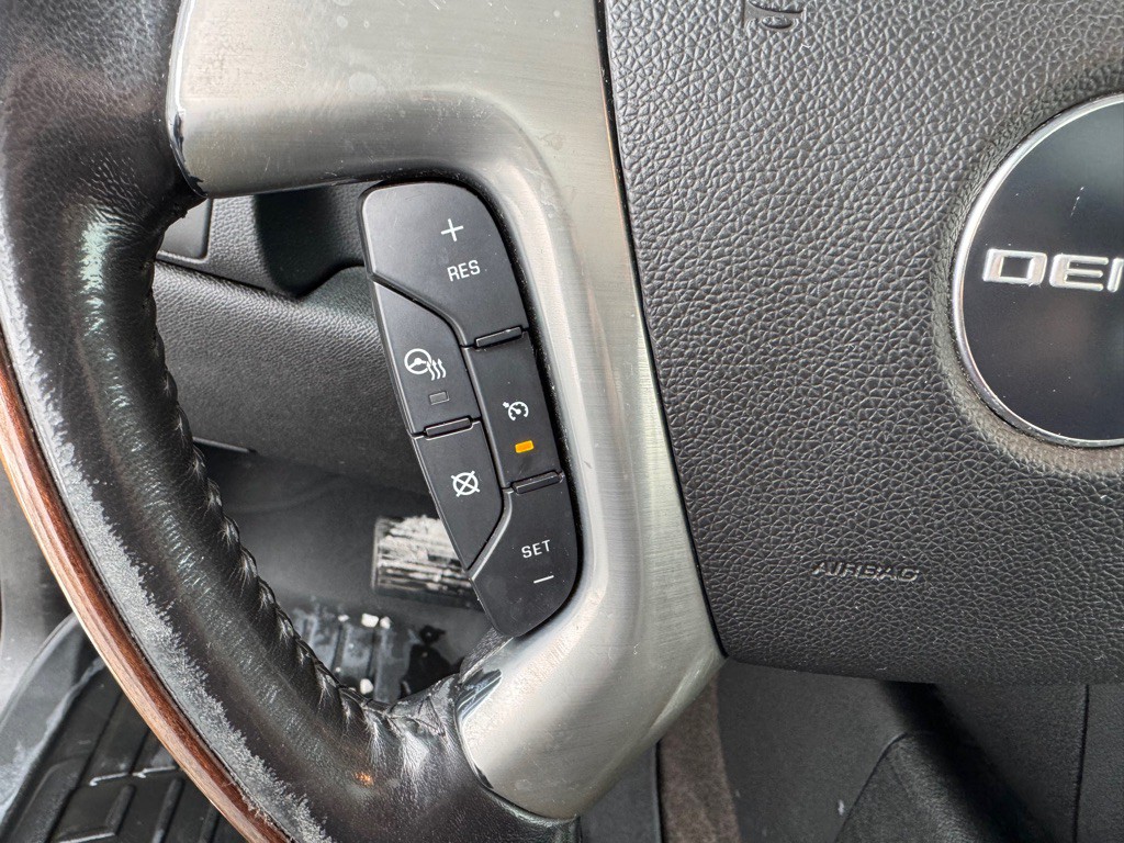 2008 GMC Yukon Image 41